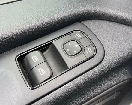 Белый Мерседес Sprinter, объемом двигателя 2.1 л и пробегом 220 тыс. км за 28402 $, фото 27 на Automoto.ua