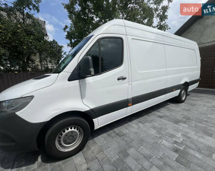 Белый Мерседес Sprinter, объемом двигателя 2.14 л и пробегом 575 тыс. км за 27500 $, фото 3 на Automoto.ua
