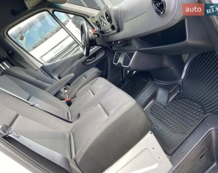 Белый Мерседес Sprinter, объемом двигателя 2.2 л и пробегом 194 тыс. км за 28950 $, фото 34 на Automoto.ua