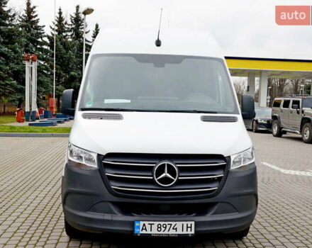Белый Мерседес Sprinter, объемом двигателя 2.1 л и пробегом 144 тыс. км за 28500 $, фото 2 на Automoto.ua