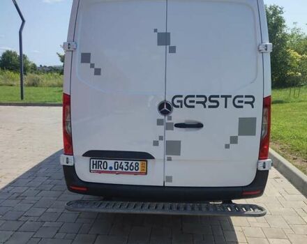 Белый Мерседес Sprinter, объемом двигателя 2.14 л и пробегом 276 тыс. км за 25700 $, фото 2 на Automoto.ua