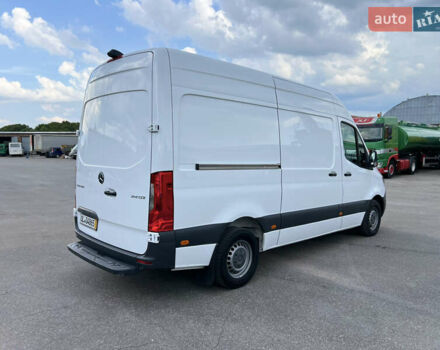 Белый Мерседес Sprinter, объемом двигателя 2.2 л и пробегом 230 тыс. км за 22699 $, фото 6 на Automoto.ua