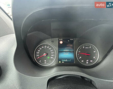 Білий Мерседес Sprinter, об'ємом двигуна 1.95 л та пробігом 242 тис. км за 27600 $, фото 11 на Automoto.ua