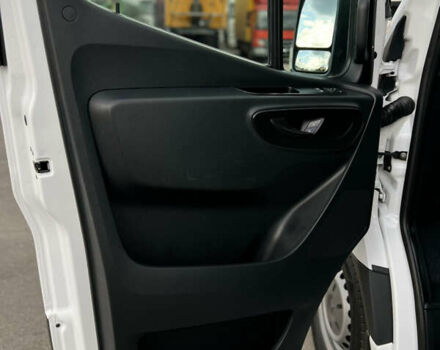 Белый Мерседес Sprinter, объемом двигателя 2.2 л и пробегом 230 тыс. км за 22699 $, фото 18 на Automoto.ua