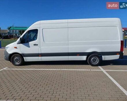 Белый Мерседес Sprinter, объемом двигателя 2.2 л и пробегом 225 тыс. км за 25999 $, фото 10 на Automoto.ua