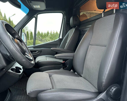 Белый Мерседес Sprinter, объемом двигателя 3 л и пробегом 300 тыс. км за 37500 $, фото 29 на Automoto.ua