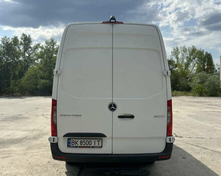Белый Мерседес Sprinter, объемом двигателя 2.99 л и пробегом 32 тыс. км за 49900 $, фото 4 на Automoto.ua