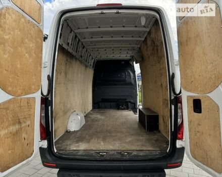 Белый Мерседес Sprinter, объемом двигателя 3 л и пробегом 260 тыс. км за 34850 $, фото 21 на Automoto.ua