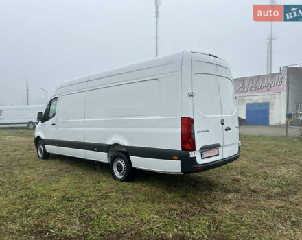Белый Мерседес Sprinter, объемом двигателя 2.2 л и пробегом 143 тыс. км за 24400 $, фото 9 на Automoto.ua
