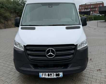 Белый Мерседес Sprinter, объемом двигателя 2.2 л и пробегом 188 тыс. км за 20900 $, фото 2 на Automoto.ua