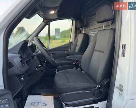 Белый Мерседес Sprinter, объемом двигателя 2.2 л и пробегом 267 тыс. км за 28900 $, фото 23 на Automoto.ua