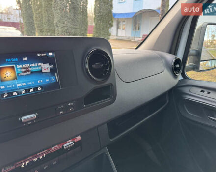 Белый Мерседес Sprinter, объемом двигателя 2.2 л и пробегом 293 тыс. км за 28800 $, фото 40 на Automoto.ua