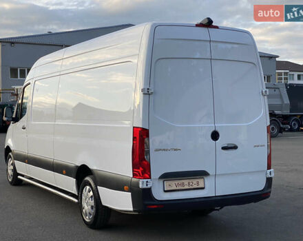 Белый Мерседес Sprinter, объемом двигателя 1.99 л и пробегом 253 тыс. км за 27500 $, фото 3 на Automoto.ua
