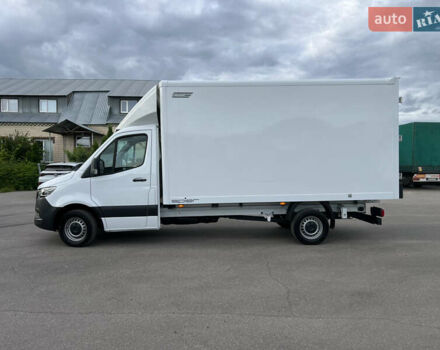 Белый Мерседес Sprinter, объемом двигателя 2.2 л и пробегом 260 тыс. км за 25495 $, фото 3 на Automoto.ua