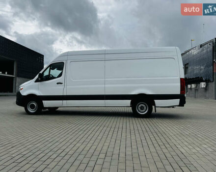 Белый Мерседес Sprinter, объемом двигателя 3 л и пробегом 280 тыс. км за 36700 $, фото 5 на Automoto.ua
