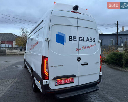 Белый Мерседес Sprinter, объемом двигателя 2.1 л и пробегом 366 тыс. км за 27800 $, фото 12 на Automoto.ua