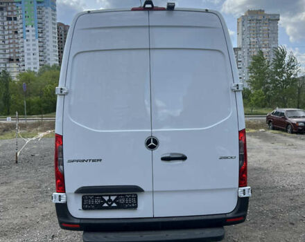 Белый Мерседес Sprinter, объемом двигателя 3 л и пробегом 69 тыс. км за 46999 $, фото 5 на Automoto.ua