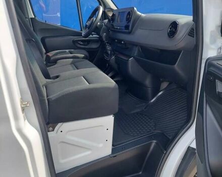 Белый Мерседес Sprinter, объемом двигателя 2.2 л и пробегом 220 тыс. км за 26900 $, фото 7 на Automoto.ua