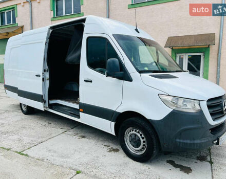 Белый Мерседес Sprinter, объемом двигателя 2.14 л и пробегом 575 тыс. км за 28585 $, фото 4 на Automoto.ua