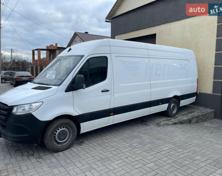 Белый Мерседес Sprinter, объемом двигателя 2.14 л и пробегом 180 тыс. км за 32500 $, фото 3 на Automoto.ua