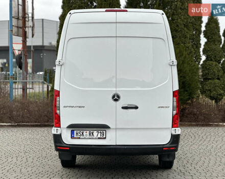 Белый Мерседес Sprinter, объемом двигателя 3 л и пробегом 300 тыс. км за 37500 $, фото 18 на Automoto.ua