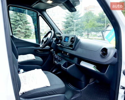 Белый Мерседес Sprinter, объемом двигателя 2.1 л и пробегом 144 тыс. км за 28500 $, фото 12 на Automoto.ua