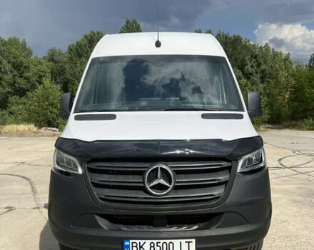 Белый Мерседес Sprinter, объемом двигателя 2.99 л и пробегом 32 тыс. км за 49900 $, фото 1 на Automoto.ua