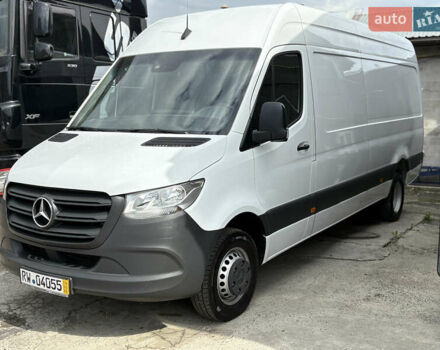 Белый Мерседес Sprinter, объемом двигателя 0 л и пробегом 118 тыс. км за 42566 $, фото 7 на Automoto.ua