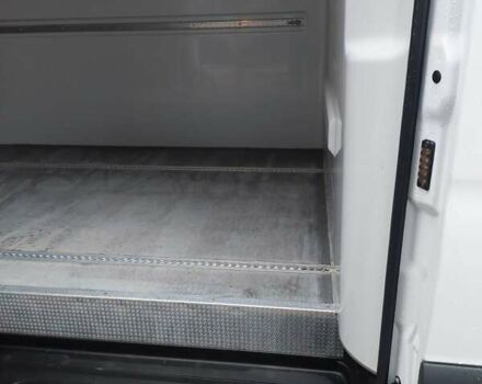 Белый Мерседес Sprinter, объемом двигателя 2.2 л и пробегом 297 тыс. км за 26700 $, фото 11 на Automoto.ua