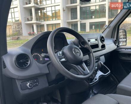 Белый Мерседес Sprinter, объемом двигателя 2.2 л и пробегом 267 тыс. км за 20999 $, фото 29 на Automoto.ua