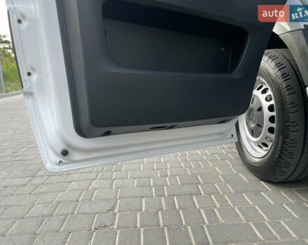 Белый Мерседес Sprinter, объемом двигателя 2.2 л и пробегом 267 тыс. км за 20999 $, фото 39 на Automoto.ua