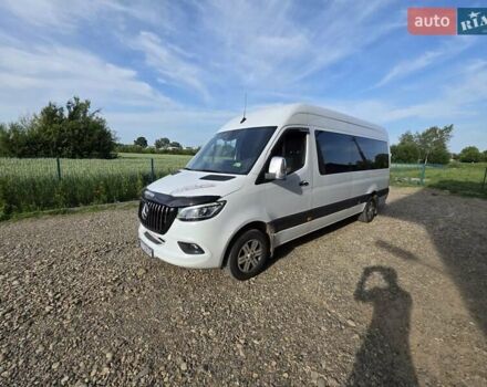 Белый Мерседес Sprinter, объемом двигателя 2.2 л и пробегом 286 тыс. км за 35000 $, фото 7 на Automoto.ua
