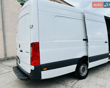 Белый Мерседес Sprinter, объемом двигателя 2.14 л и пробегом 575 тыс. км за 27500 $, фото 8 на Automoto.ua