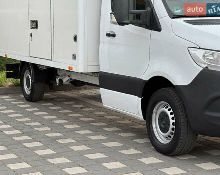 Белый Мерседес Sprinter, объемом двигателя 2.2 л и пробегом 254 тыс. км за 24500 $, фото 33 на Automoto.ua