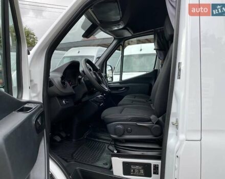 Белый Мерседес Sprinter, объемом двигателя 2.2 л и пробегом 193 тыс. км за 22850 $, фото 38 на Automoto.ua