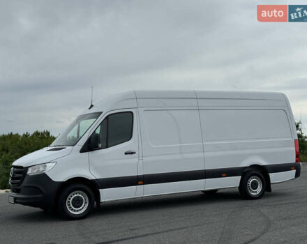 Белый Мерседес Sprinter, объемом двигателя 2.2 л и пробегом 300 тыс. км за 25900 $, фото 5 на Automoto.ua