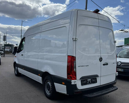 Белый Мерседес Sprinter, объемом двигателя 2.2 л и пробегом 436 тыс. км за 25900 $, фото 4 на Automoto.ua