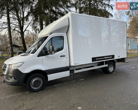 Белый Мерседес Sprinter, объемом двигателя 2.2 л и пробегом 293 тыс. км за 28800 $, фото 5 на Automoto.ua