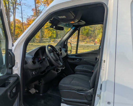 Белый Мерседес Sprinter, объемом двигателя 3 л и пробегом 157 тыс. км за 35000 $, фото 18 на Automoto.ua