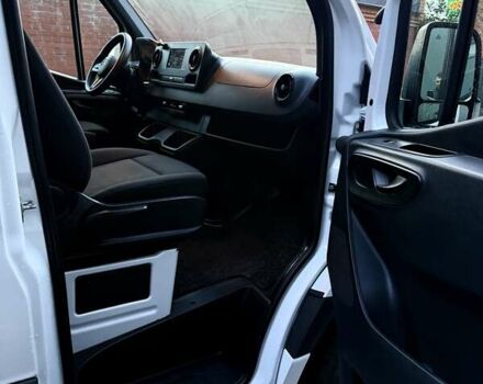 Мерседес Sprinter 2020 в Киеве на Automoto.ua Белый Мерседес Sprinter, объемом двигателя 2.2 л и пробегом 288 тыс. км за 23850 $, фото 36 на Automoto.ua