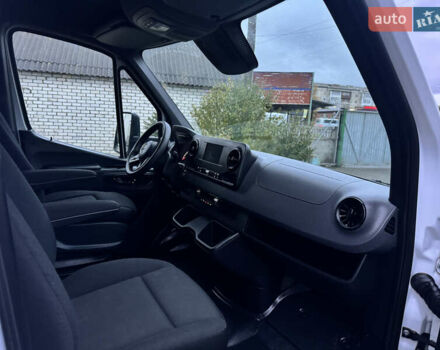 Белый Мерседес Sprinter, объемом двигателя 2.1 л и пробегом 366 тыс. км за 27800 $, фото 32 на Automoto.ua