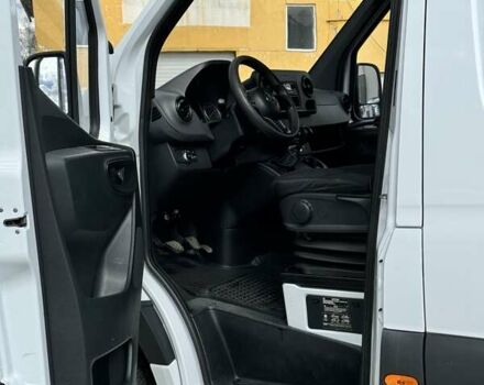 Белый Мерседес Sprinter, объемом двигателя 3 л и пробегом 260 тыс. км за 34850 $, фото 14 на Automoto.ua