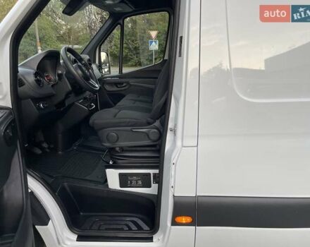 Белый Мерседес Sprinter, объемом двигателя 2.14 л и пробегом 337 тыс. км за 24800 $, фото 14 на Automoto.ua