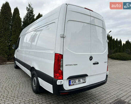 Белый Мерседес Sprinter, объемом двигателя 3 л и пробегом 300 тыс. км за 37500 $, фото 19 на Automoto.ua