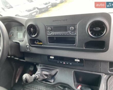Белый Мерседес Sprinter, объемом двигателя 2.2 л и пробегом 148 тыс. км за 23999 $, фото 40 на Automoto.ua
