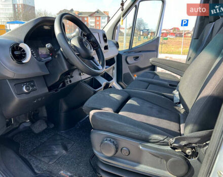Белый Мерседес Sprinter, объемом двигателя 2.14 л и пробегом 575 тыс. км за 28585 $, фото 19 на Automoto.ua