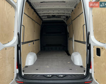 Белый Мерседес Sprinter, объемом двигателя 2.2 л и пробегом 230 тыс. км за 22699 $, фото 10 на Automoto.ua