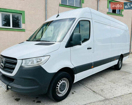 Белый Мерседес Sprinter, объемом двигателя 2.14 л и пробегом 575 тыс. км за 28585 $, фото 3 на Automoto.ua