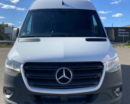 Белый Мерседес Sprinter, объемом двигателя 2.1 л и пробегом 350 тыс. км за 24300 $, фото 2 на Automoto.ua
