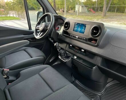 Белый Мерседес Sprinter, объемом двигателя 2.2 л и пробегом 337 тыс. км за 24800 $, фото 23 на Automoto.ua